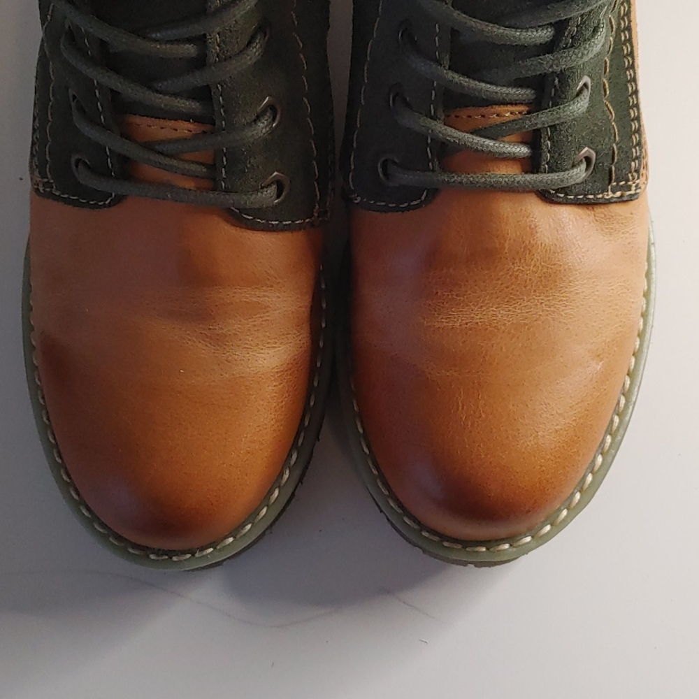 Eric Micheal combat boots